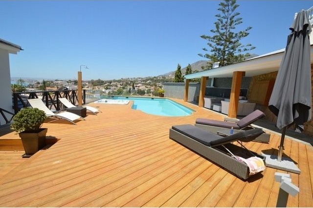 Villa - Super exclusive minimalist..