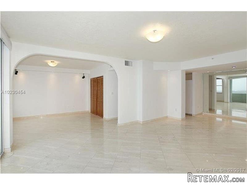 2 bedroom Flat For Sale: 800 Claughton.. - 2