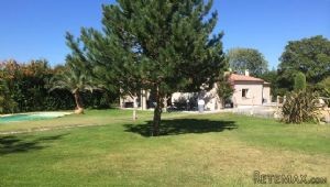 Single Storey Villa With 190 M² Of..