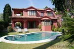 5 Bedrooms - Villa - Malaga - For Sale