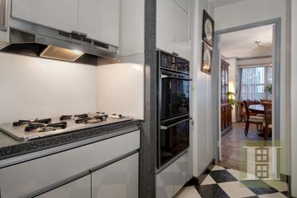 1 bedroom Apartment For Sale: 15 WEST.. - 2