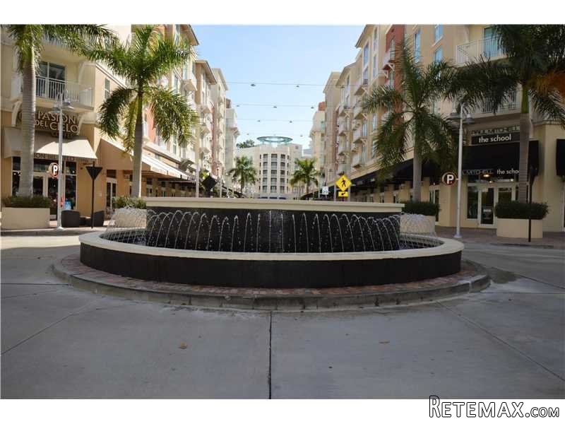 3 bedroom Flat For Sale: 7275 SW 90th..