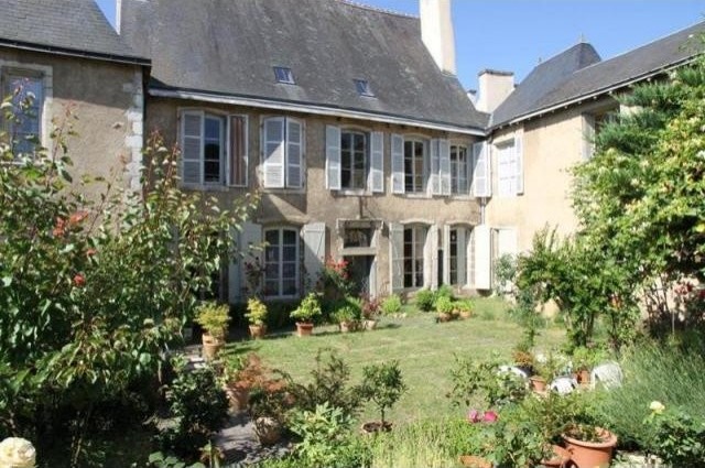 8 bedroom Character For Sale: 86000..