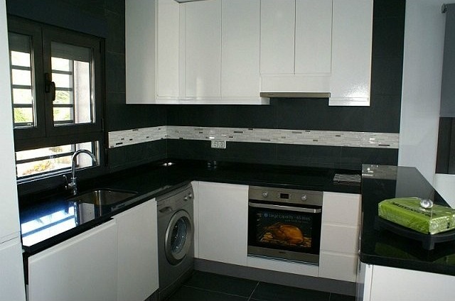 MODERN DESIGNED VILLA - 2