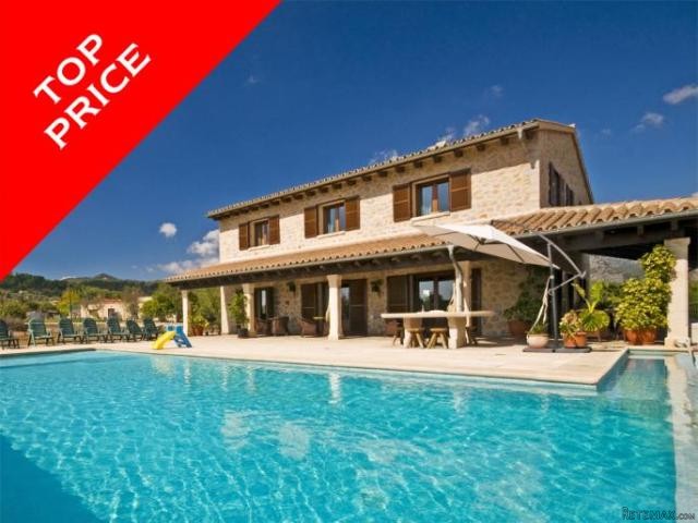 Top-quality newly built country house..