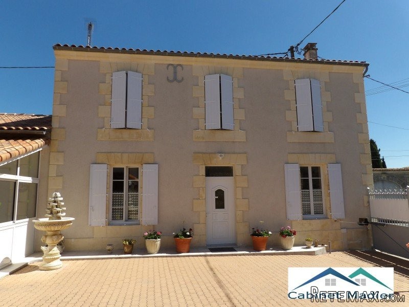 3 Bedrooms - Stone House -..