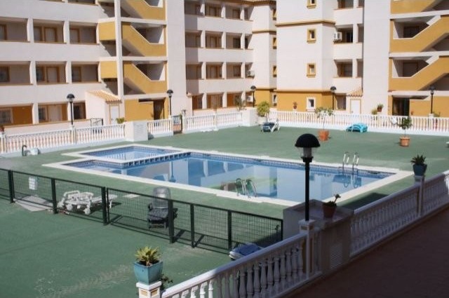 2 Bedroom Ground Floor Apartment In Mar..