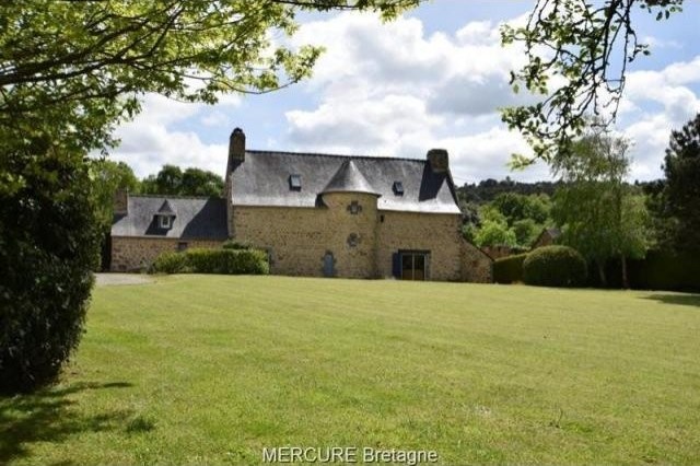 4 bedroom Manor House For Sale: 29160..