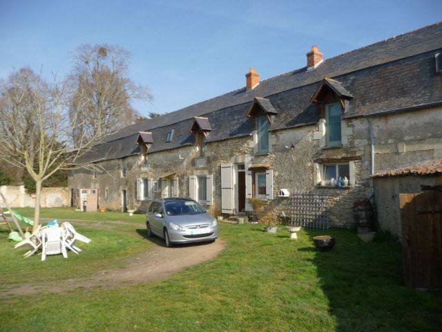 A Very Long Longere Property
