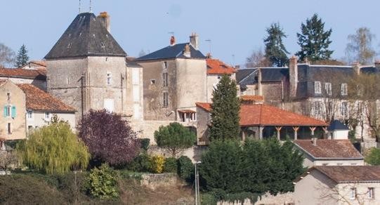 5 bedroom Character For Sale: 86300..