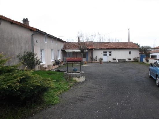 House & Guest Gite, Outbuildings - 2