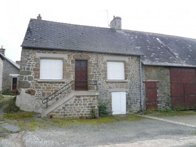 Lassay Les Chateaux (53), Maison A..