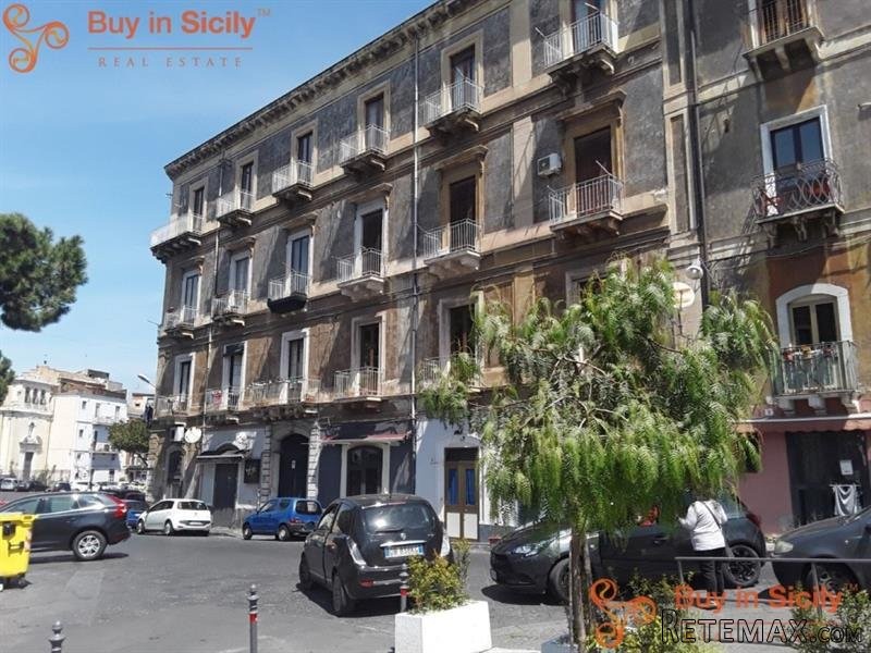 3 bedroom Apartment For Sale: Piazza.. - 2