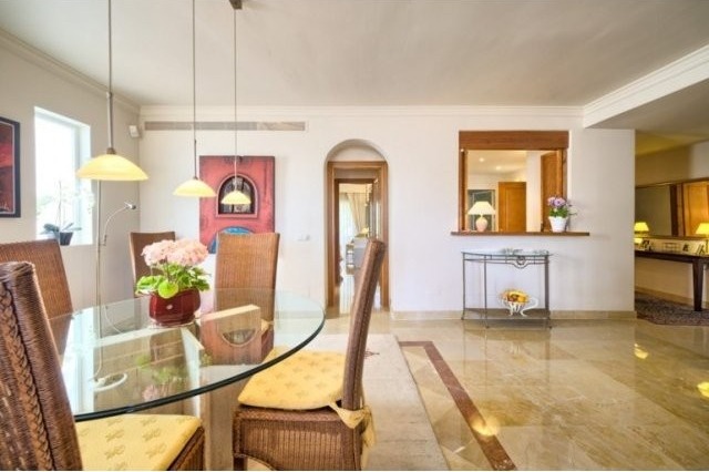 Beautiful Raised Ground Floor Apartment.. - 2