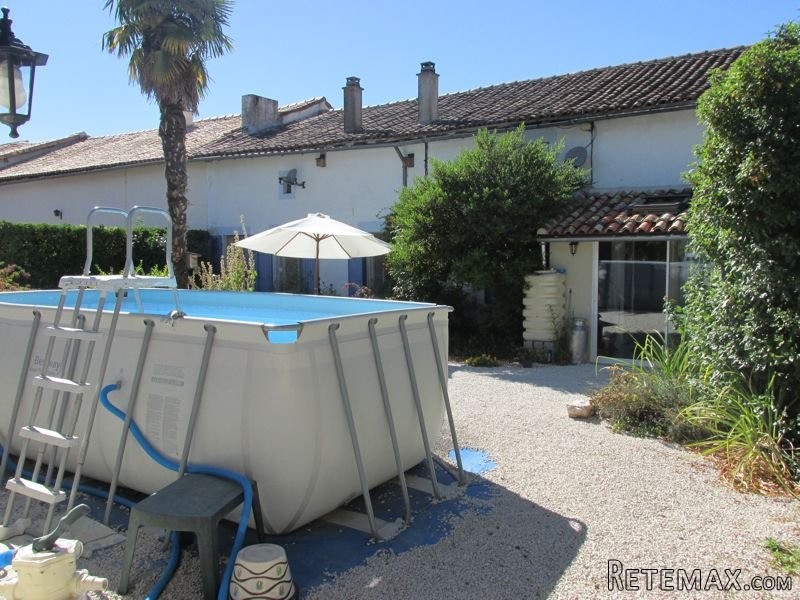 Longere With 4 Bedrooms And Gardens - 2