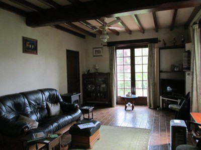 Detached Property With Large Barn In An.. - 2