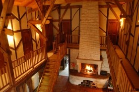 Substantial 8 Bedroom Family Home With.. - 2