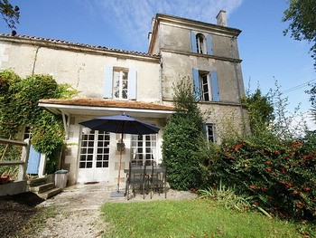 Bed & Breakfast With 4 Gites On 5,7ha - 2
