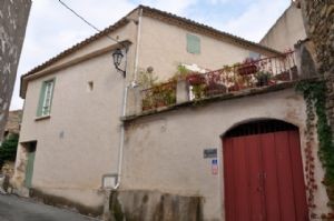 Spacious And Renovated Village House - 2
