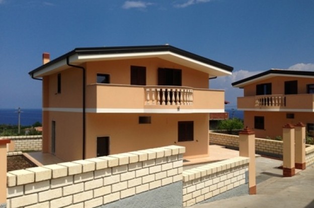 Villa For Sale In Ricardi, Tropea..