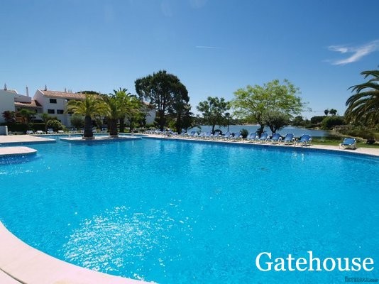 Lakeside Village apartment for sale in.. - 2