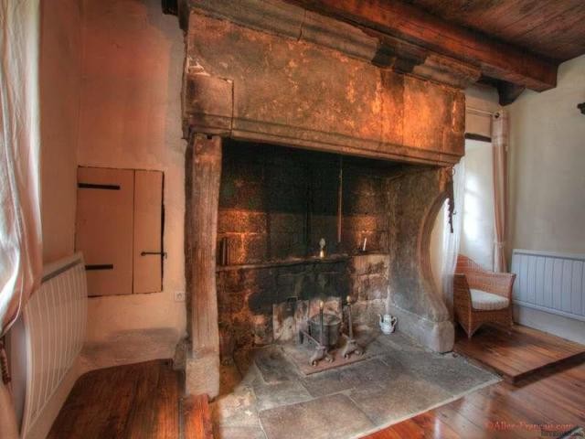 Puy d'Arnac (Correze) - Exclusive, 2.. - 2