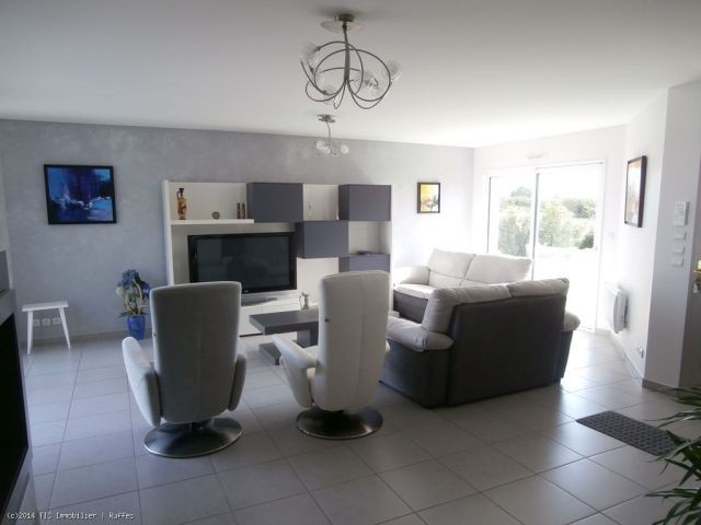 3 bed recent bungalow with attached.. - 2
