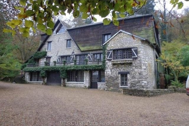 6 bedroom Character For Sale: 78270..