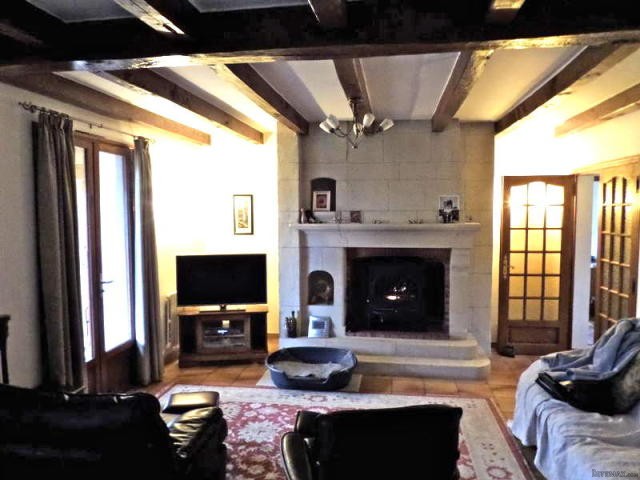 4 Bedroom Detached House For Sale - 2