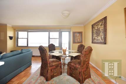 1 bedroom Apartment For Sale: LUXURY.. - 2