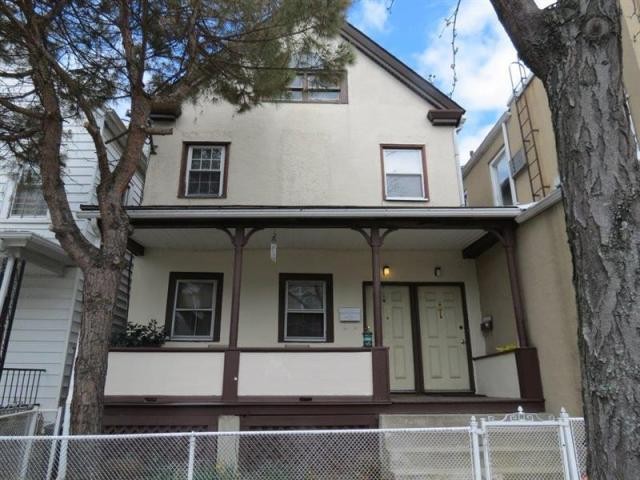 2 bedroom Multi-family For Sale: Sleepy..