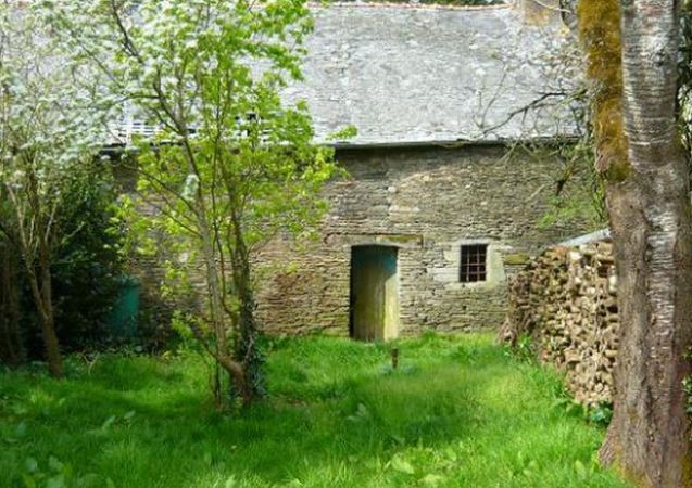 Barn in Need of Full Renovation