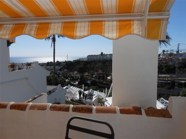 2 Bed Apartment for sale in Calahonda - 2
