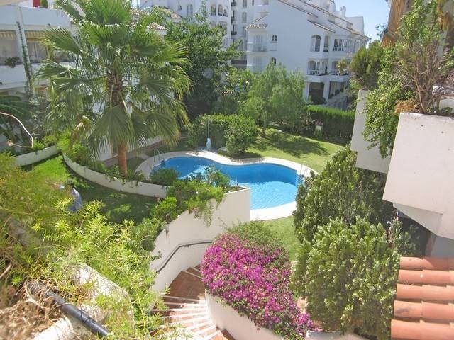 2 Bed Apartment for sale in Marbella - 2
