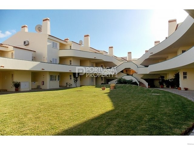 2 Bedroom Apartment, Close to Golf and..