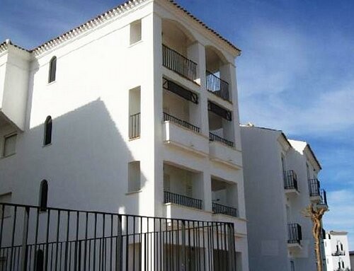 41% PRICE REDUCTION GOLF PENTHOUSE