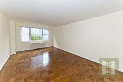 1 bedroom Apartment For Sale: 165 WEST.. - 2