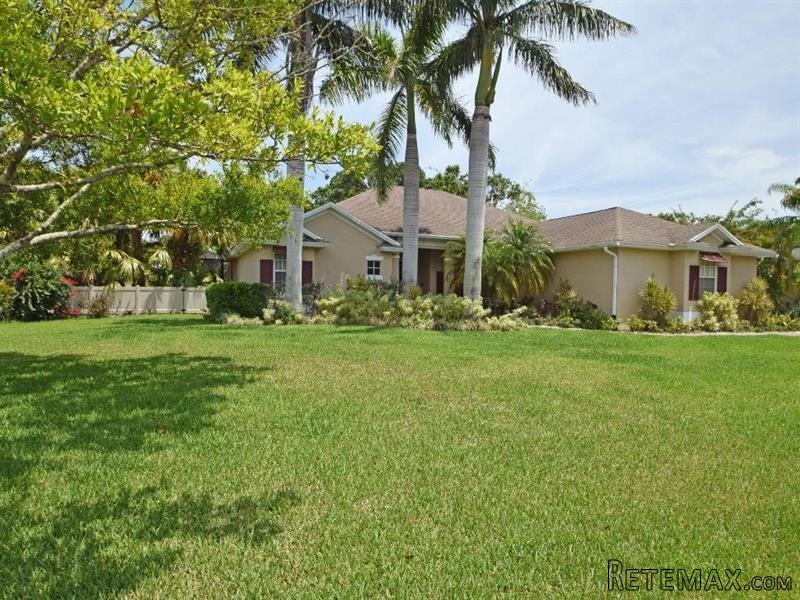 4 bedroom House For Sale: 1500 51st.. - 2