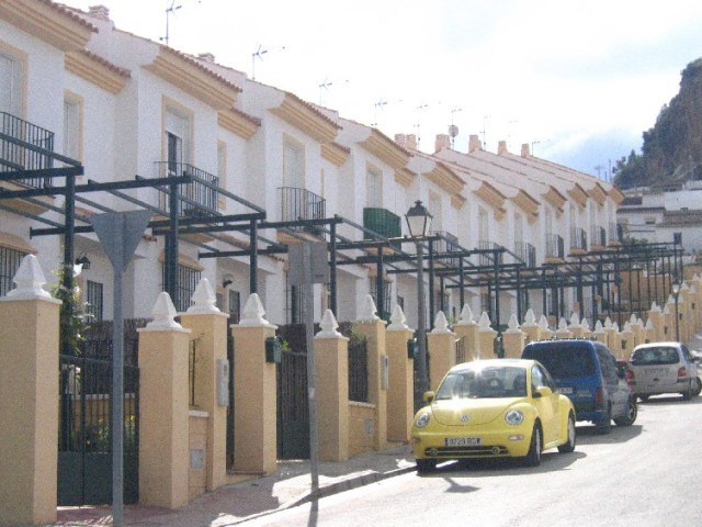 Town House - A newly built semi.. - 2