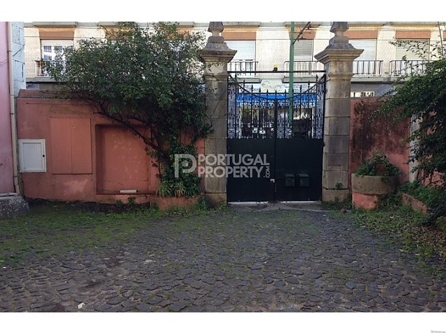 3 Bedroom Apartment Within A Mansion - 2