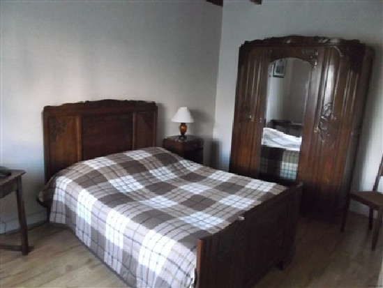 Nice 2 Bedroom House, Good Location - 2