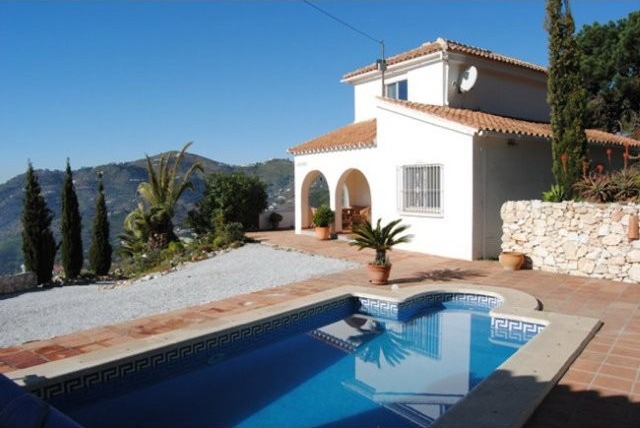 Villa for Sale in Competa, Competa..
