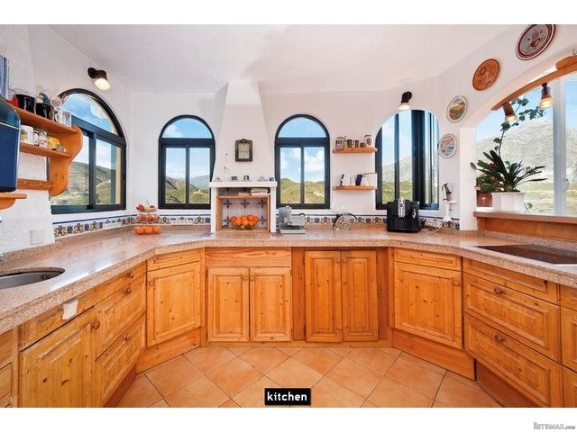Villa for sale in Nueva Andalucia.. - 2