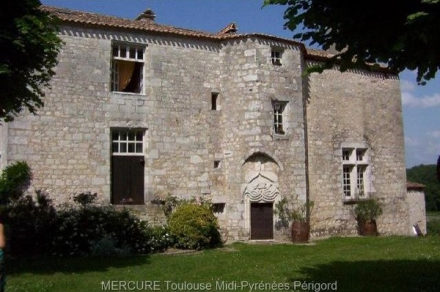 5 bedroom Character For Sale: 24000..