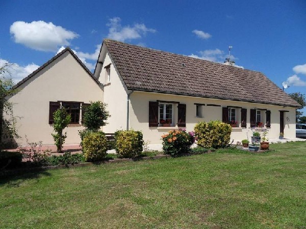 House Set Just 3km From the Beach