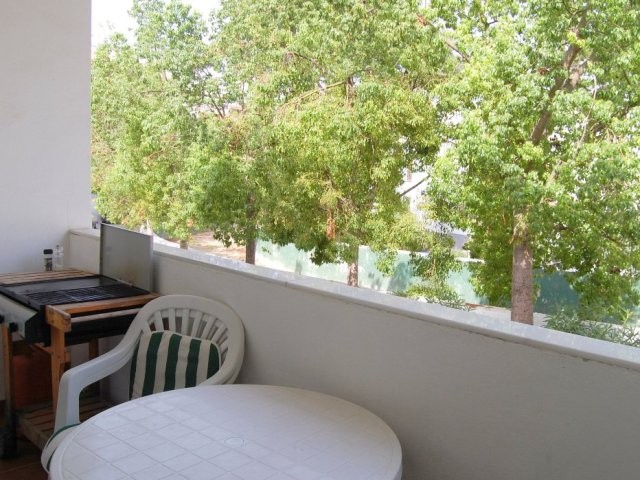 2 Bedroom Apartment with Parking