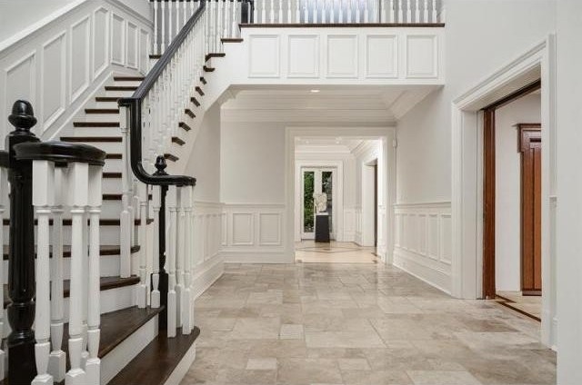 8 bedroom Residence For Sale:.. - 2