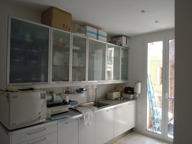 Lovely three bed in Carre d'Or - 2