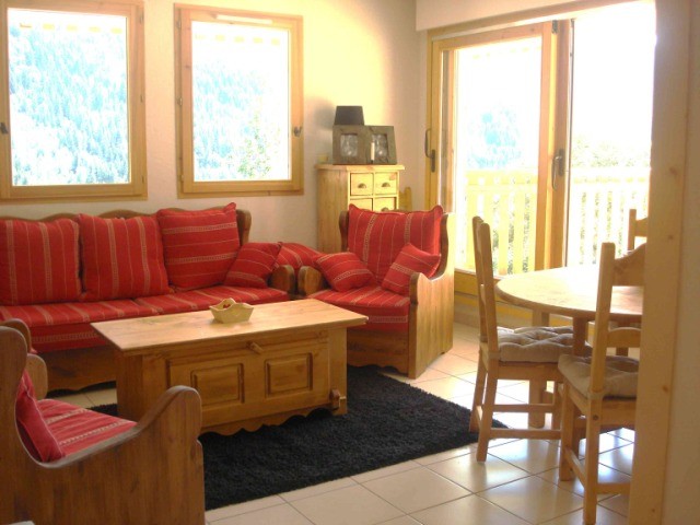 An excellent 3 bed apartment, with a..
