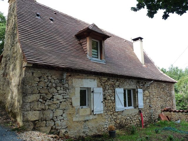 Very Cute Stone Cottage Well Renovated - 2